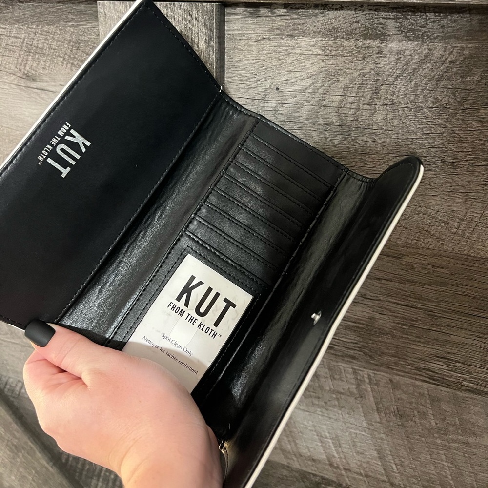 New Kut From The Kloth Wallet - image 2